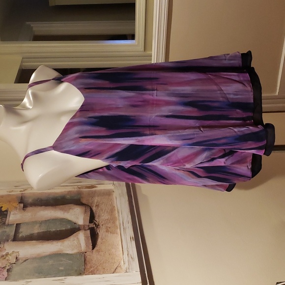 Torrid Tank - Picture 2 of 11